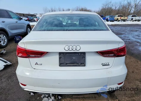 2017 Audi A3 Premium z USA, uszkodzony, nr VIN WAUB8GFF3H1053073